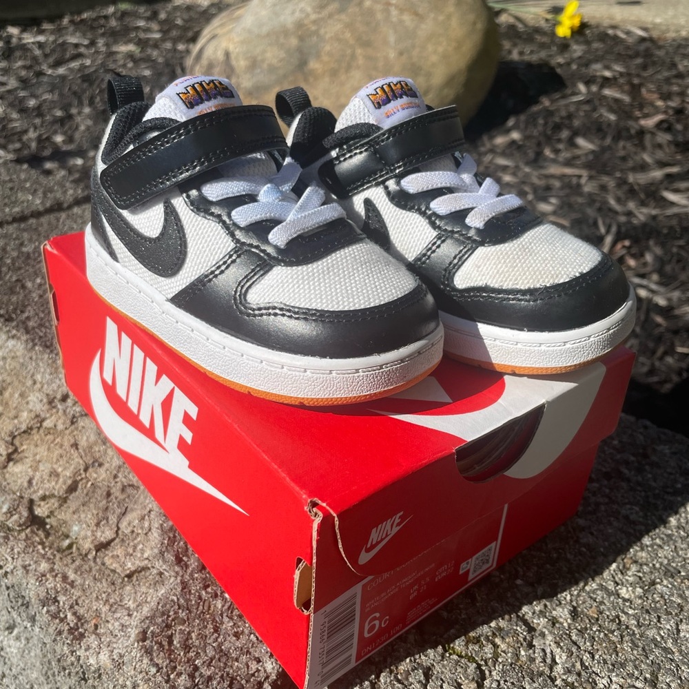 Nike toddler shoes 6C